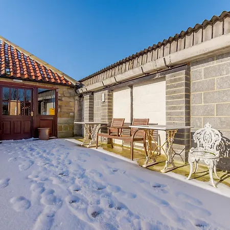 Holiday home Lady De Seton - Uk31956 *