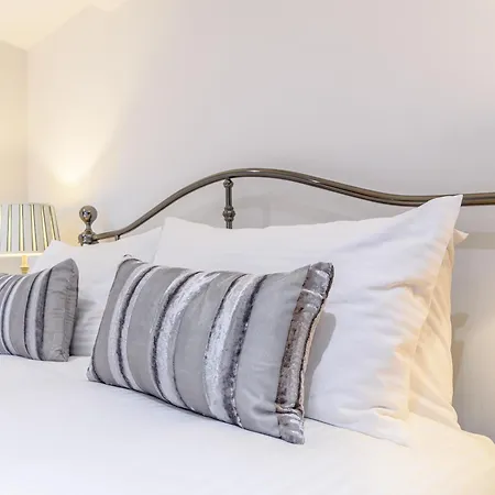 בית נופש Lady De Seton - Uk31956