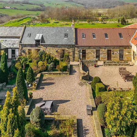 Lady De Seton - Uk31956 Staithes