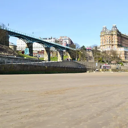 Lady De Seton - Uk31956 * Staithes